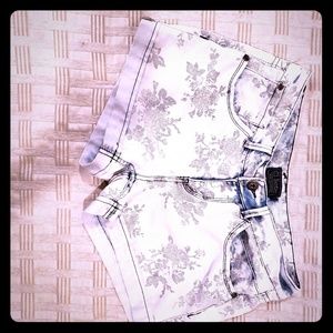 Floral design shorts